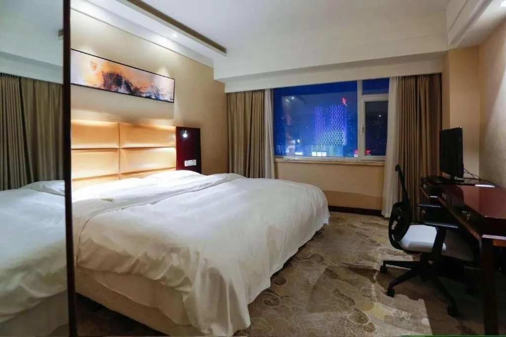 Bed in Yantai Bihai Hotel