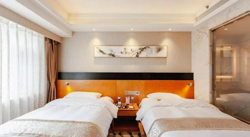 Bed in Yantai Bihai Hotel