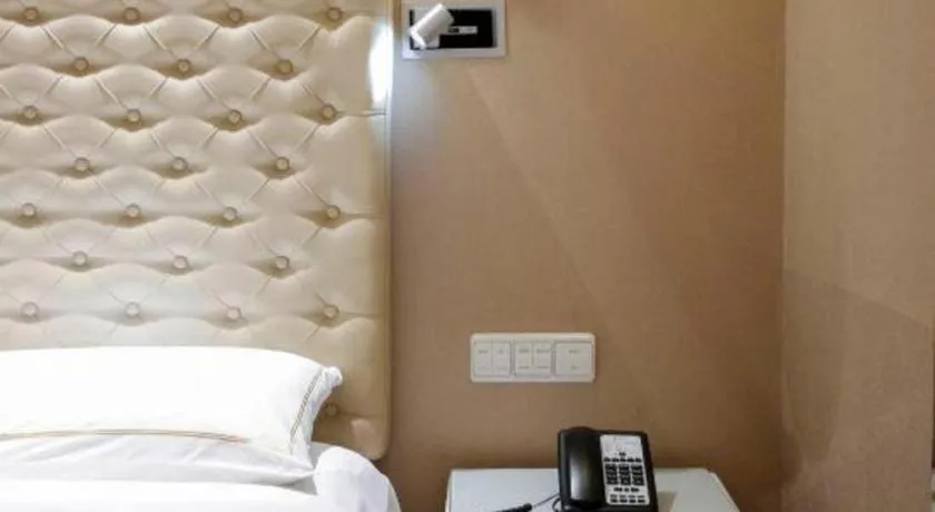 Bed in Yantai Bihai Hotel