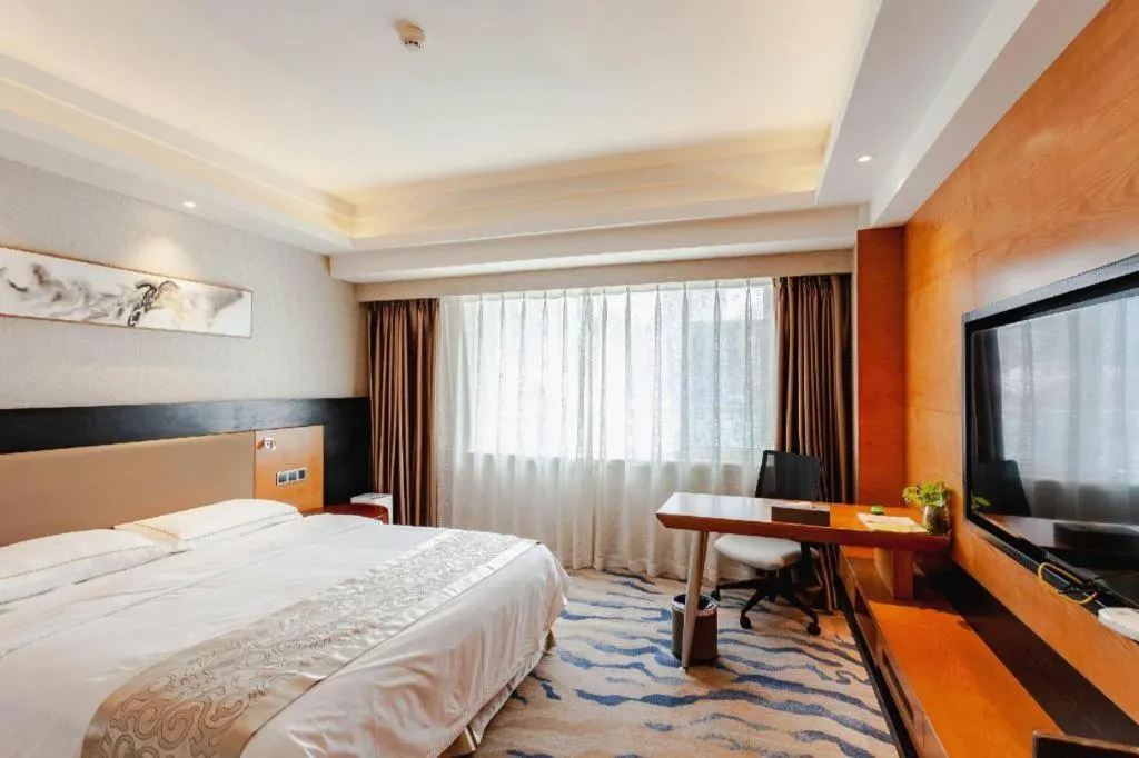 Bed in Yantai Bihai Hotel