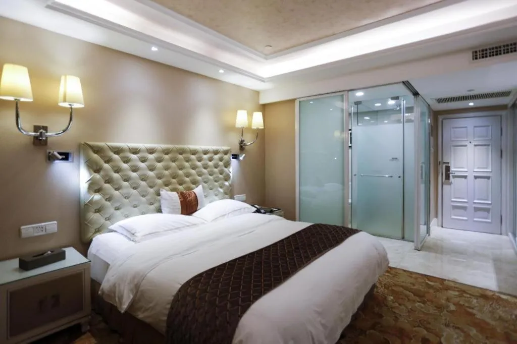 Bed in Yantai Bihai Hotel
