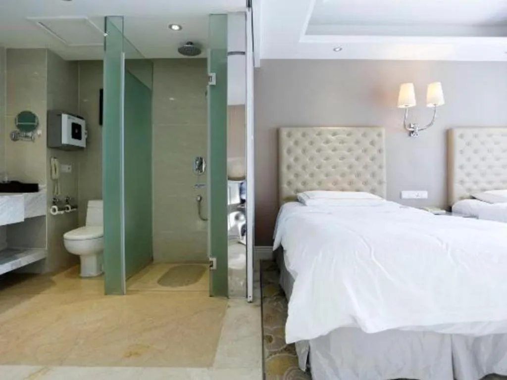 Bed in Yantai Bihai Hotel