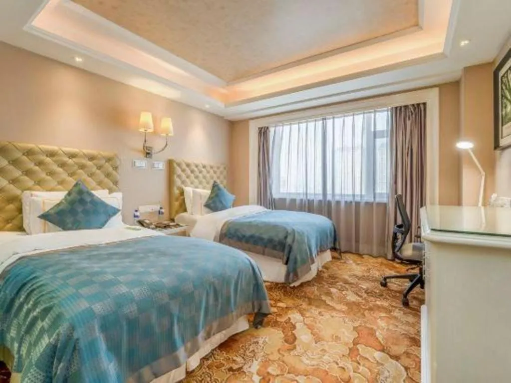 Bed in Yantai Bihai Hotel