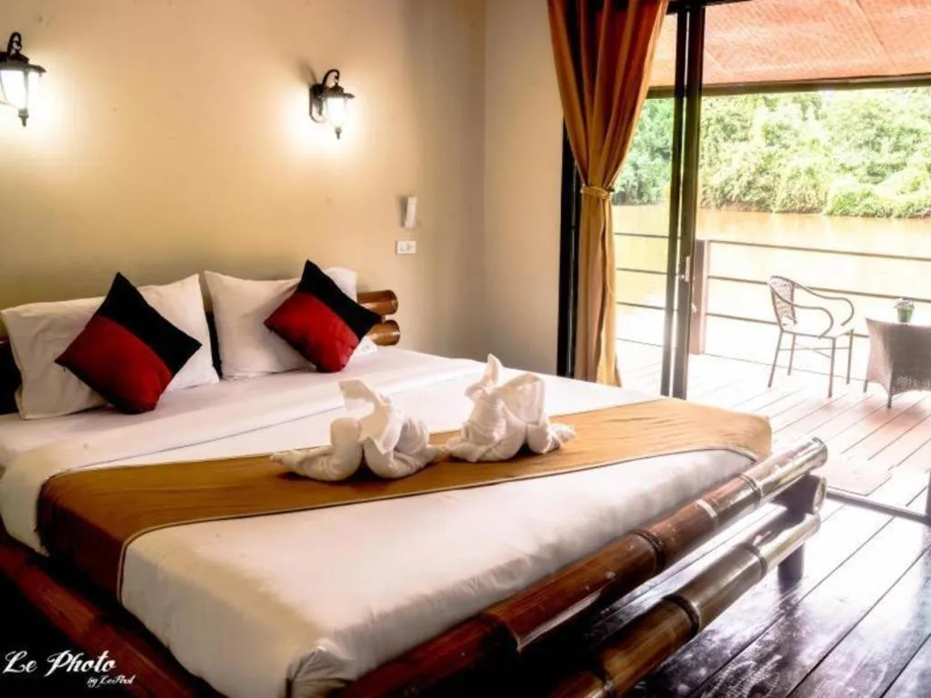 Bed in Banana Resort & Spa
