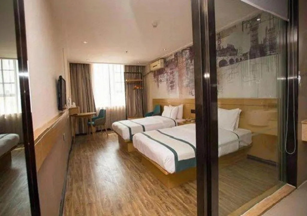 Bed in City Comfort Inn Guigang Tangren Street