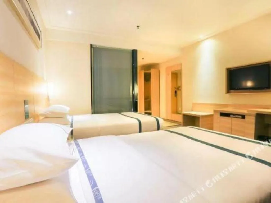 Bed in City Comfort Inn Guigang Tangren Street