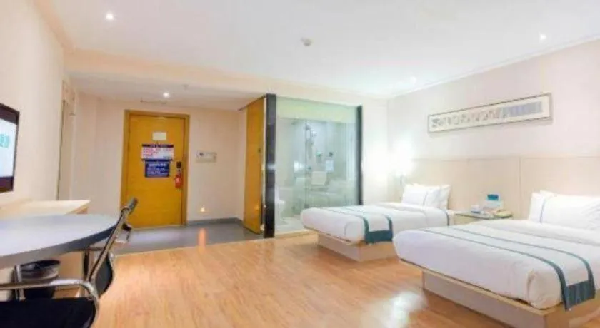 Bed in City Comfort Inn Guigang Tangren Street