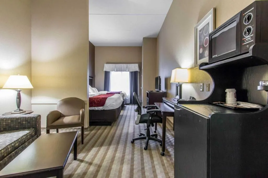 Bed in Comfort Suites