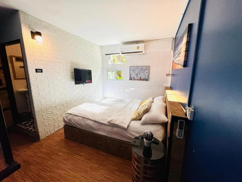 Bed in Near beach hostel