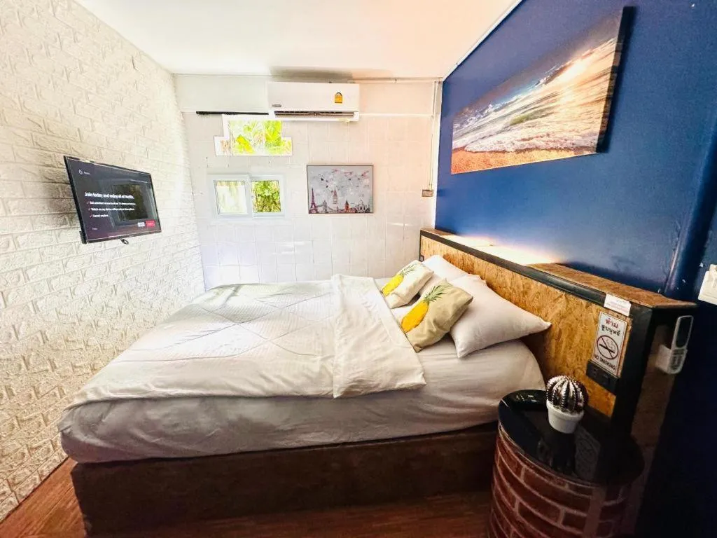 Bed in Near beach hostel