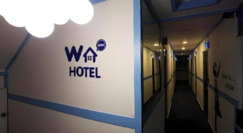 W Mini Hotel