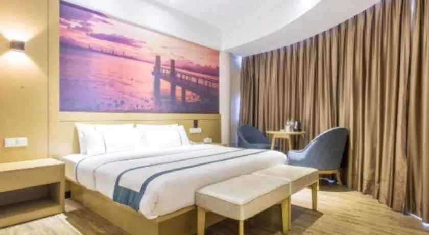 Bed in City Comfort Inn Liuzhou Liunan Wanda Plaza