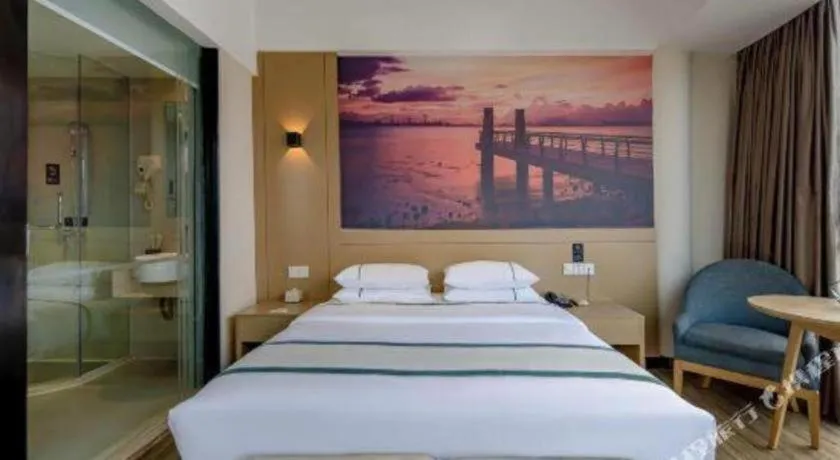 Bed in City Comfort Inn Liuzhou Liunan Wanda Plaza