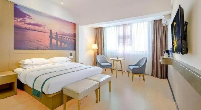 Bed in City Comfort Inn Liuzhou Liunan Wanda Plaza