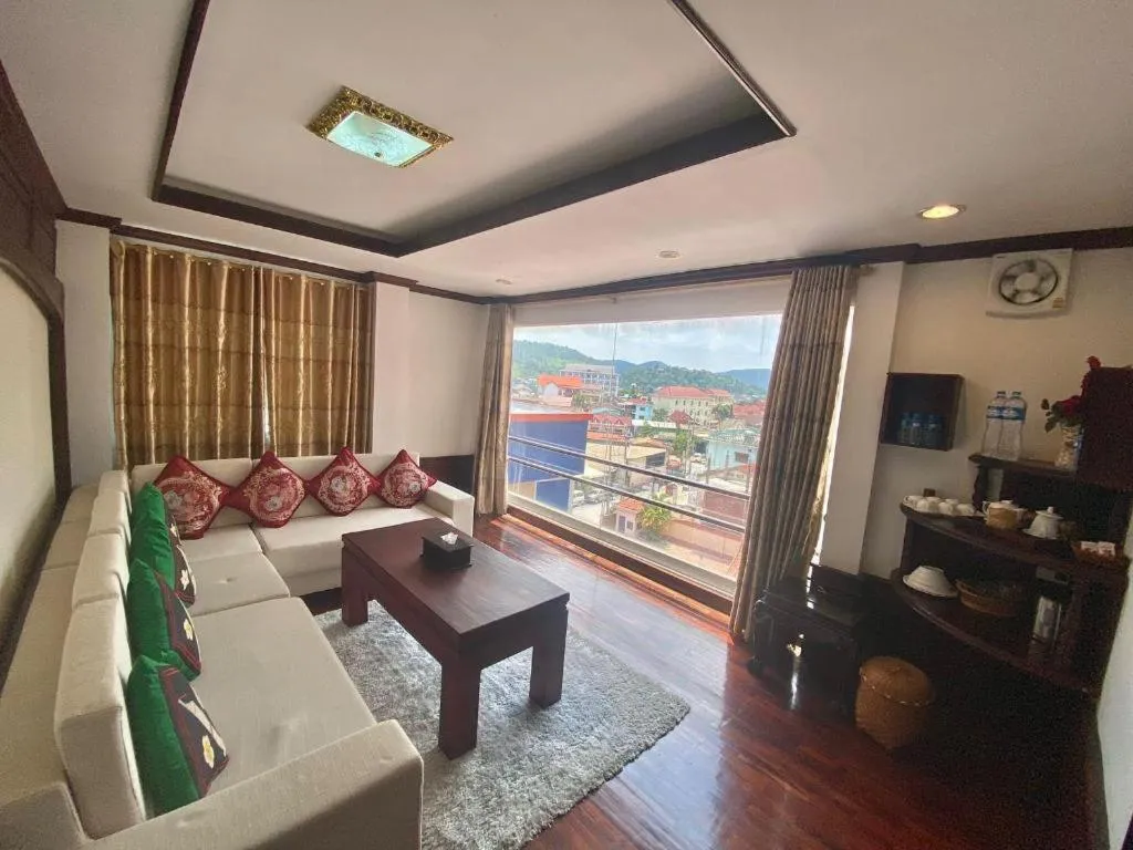 Anoulack Khen Lao Hotel