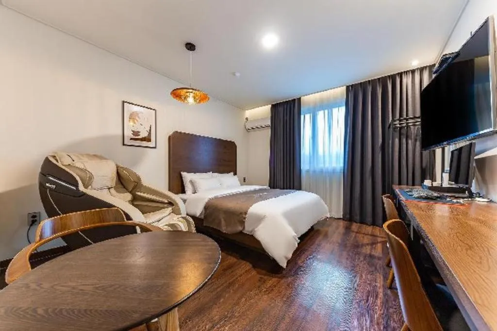 Bed in Hotel Urban Brown