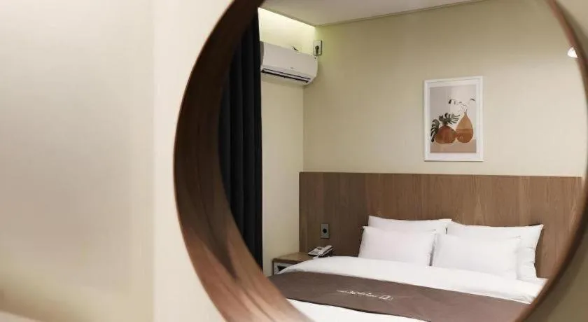 Bed in Hotel Urban Brown