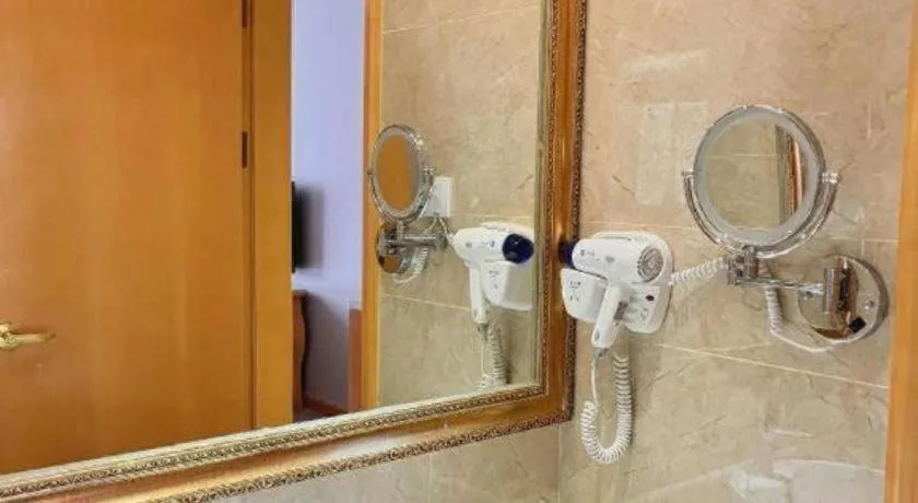 Vienna Hotel Shenzhen Longgang Dayun Center Branch