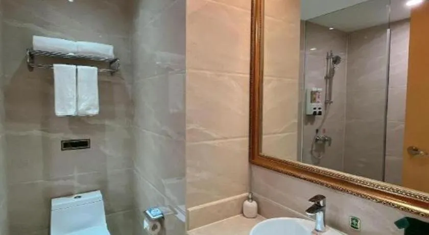 Vienna Hotel Shenzhen Longgang Dayun Center Branch