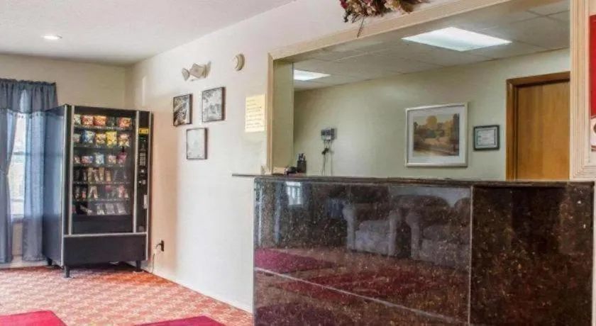 Econo Lodge Cuba I-86