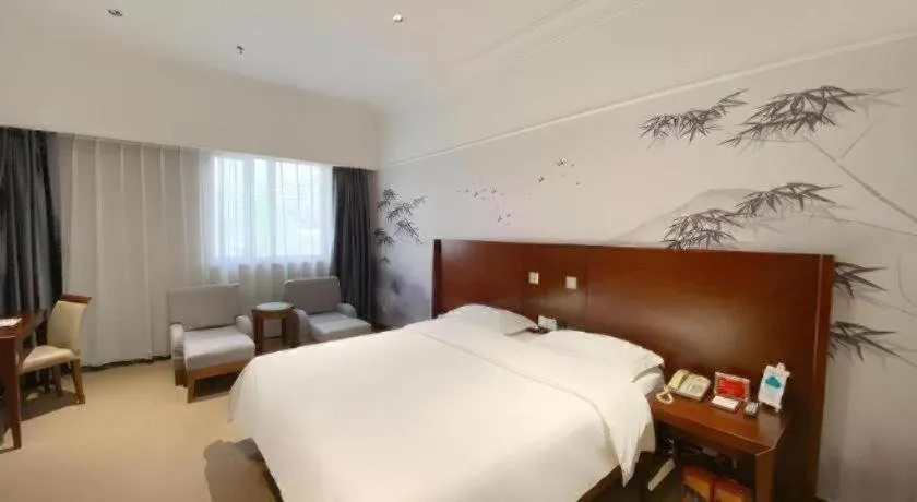 Bed in Carrianna Hotel