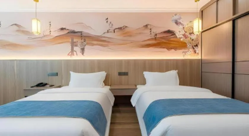 Bed in Carrianna Hotel