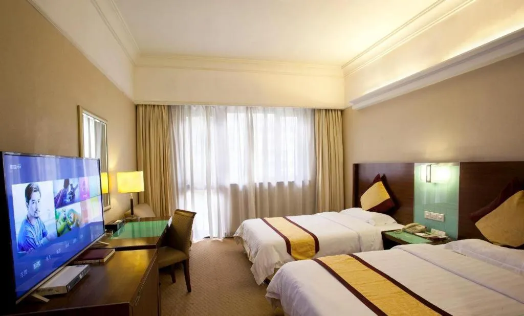 Bed in Carrianna Hotel