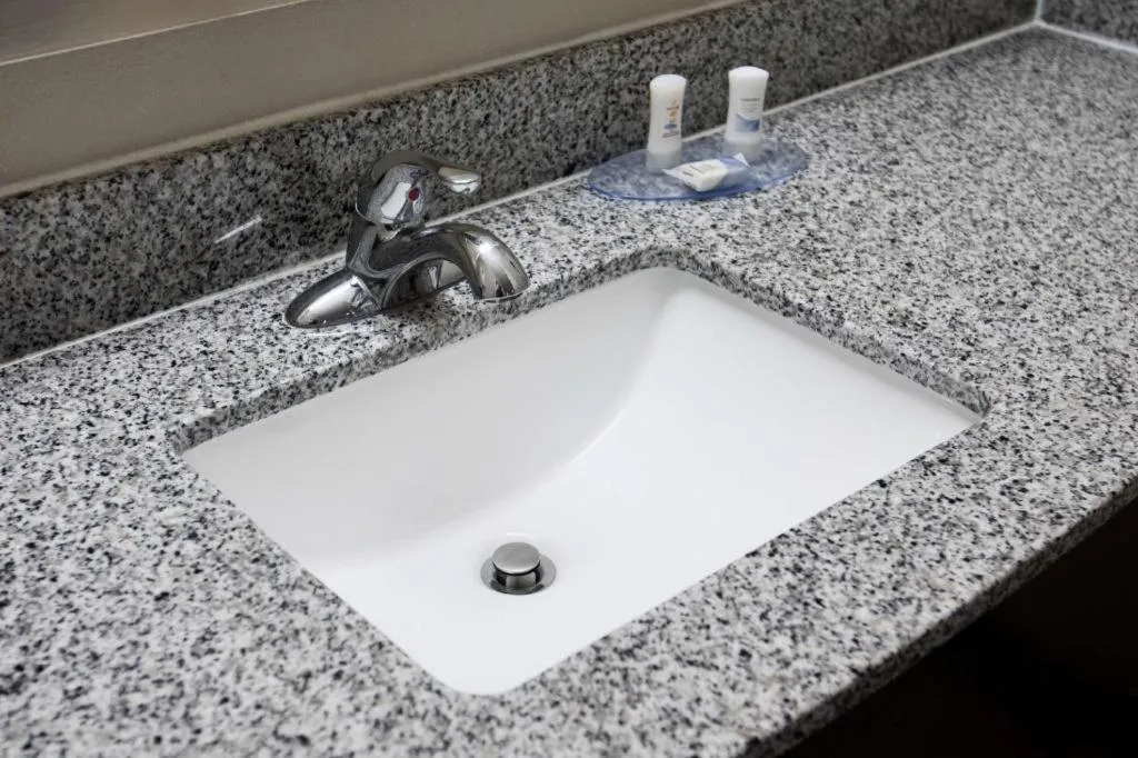 Americas Best Value Inn and Suites IAH Airport North