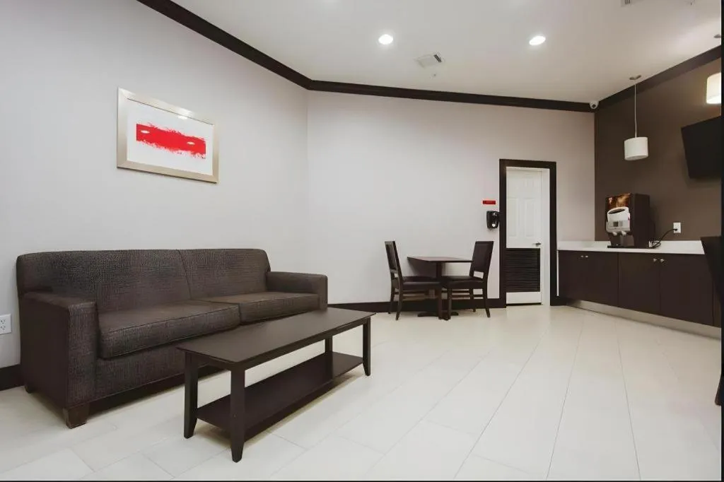 Americas Best Value Inn and Suites IAH Airport North