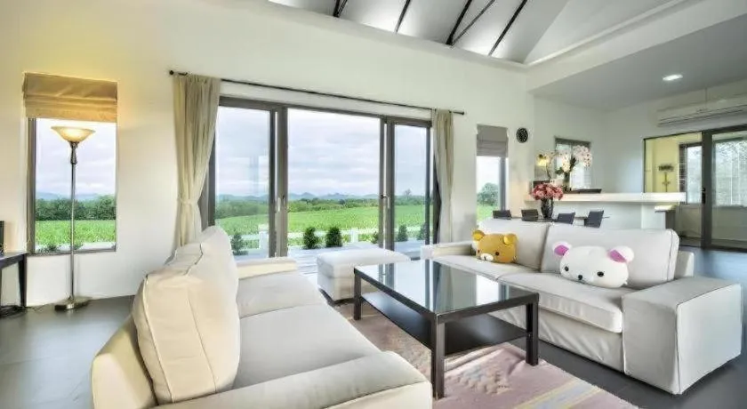 Lucerne Villa Resort