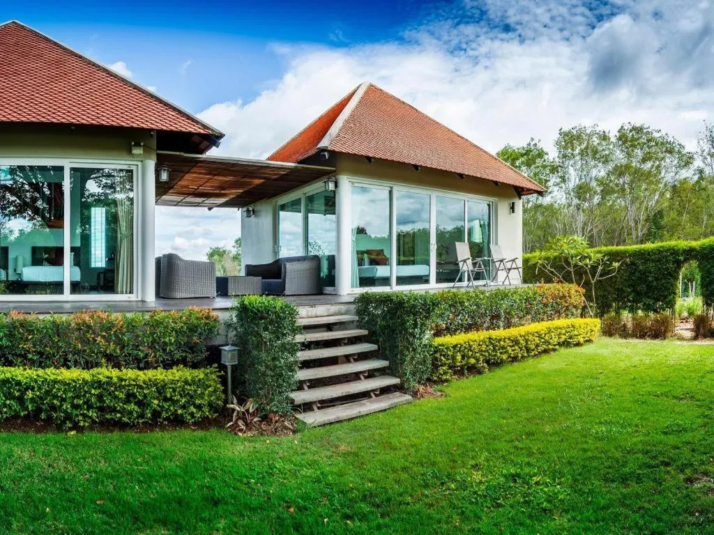 Lucerne Villa Resort