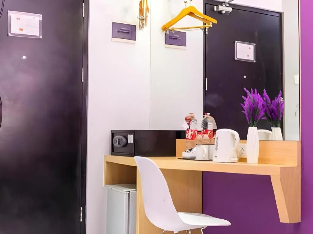 G Suites Hotel By AMITHYA