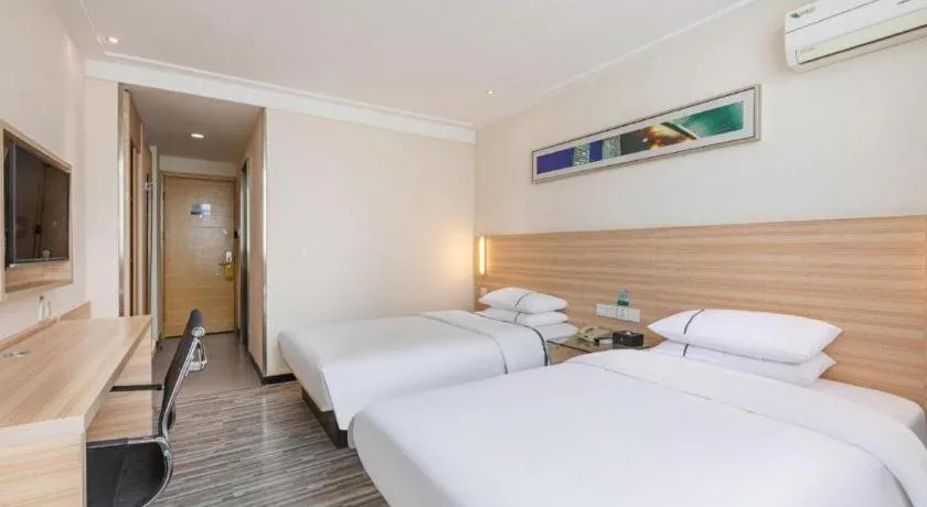 Bed in City Comfort Inn Xiangyang Railway Station