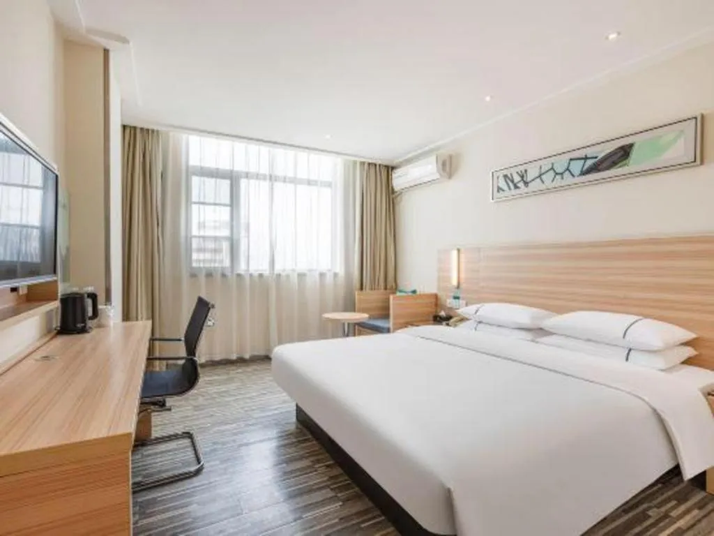 Bed in City Comfort Inn Xiangyang Railway Station