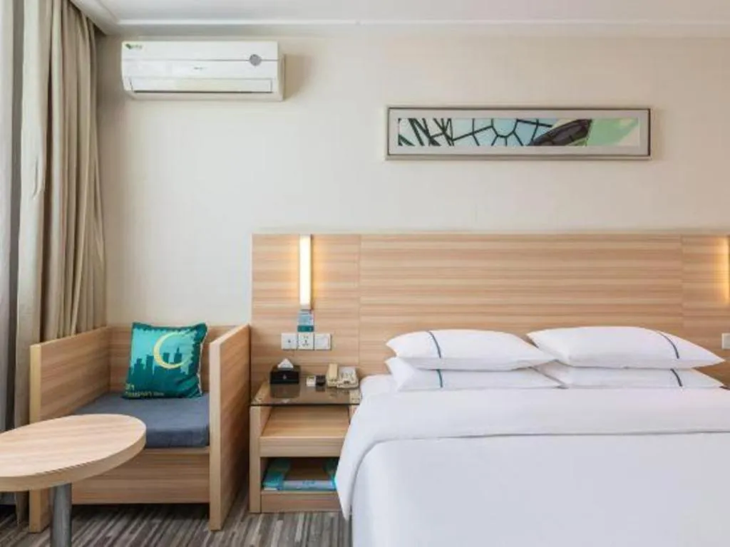 Bed in City Comfort Inn Xiangyang Railway Station