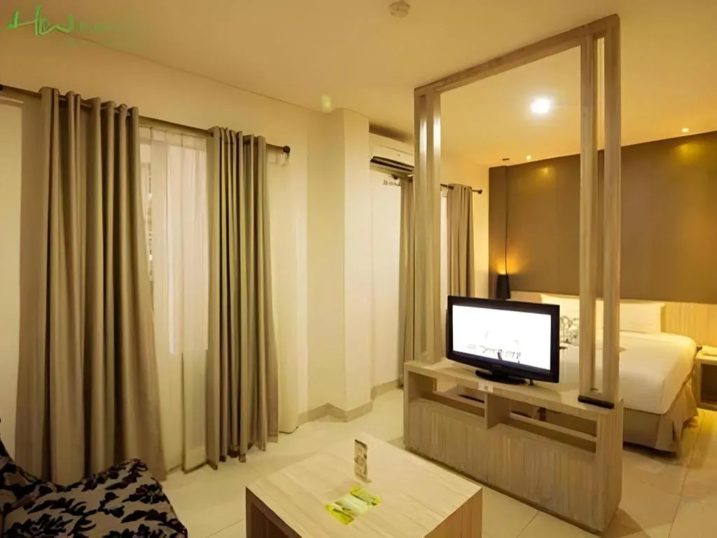 Bed in HW Hotel Padang