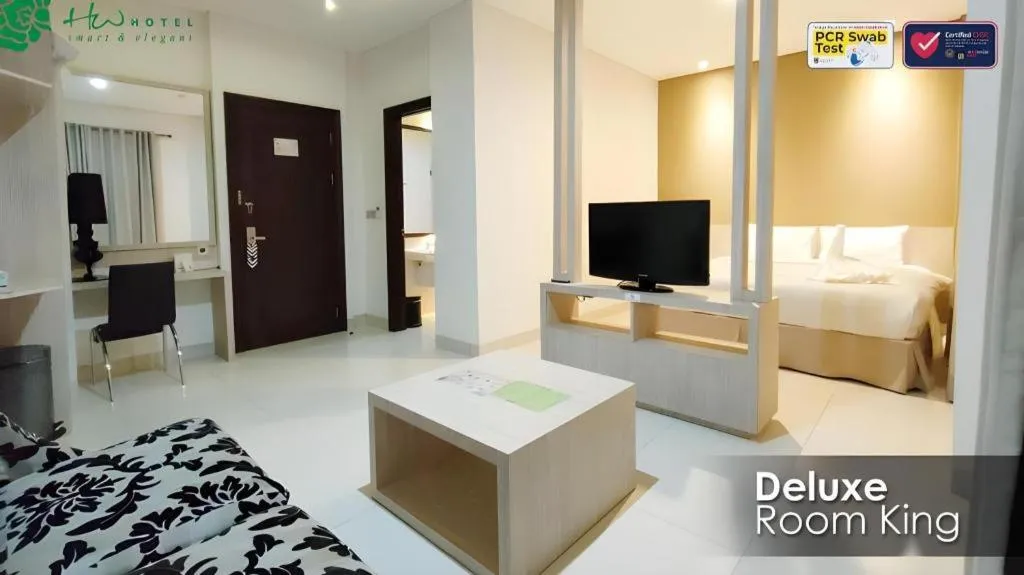 Bed in HW Hotel Padang