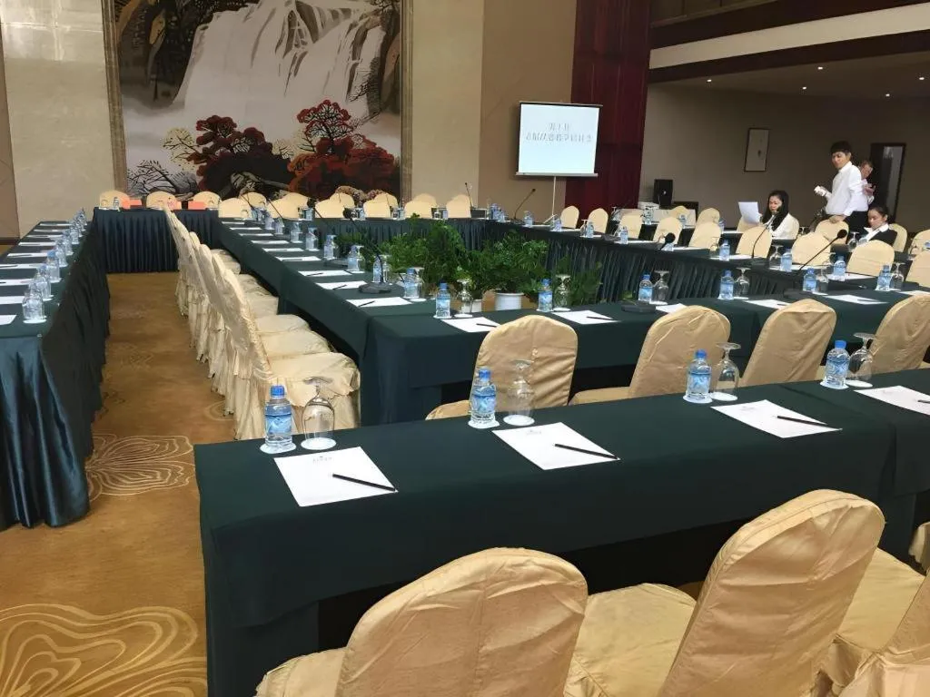 San Jiang Grand Hotel