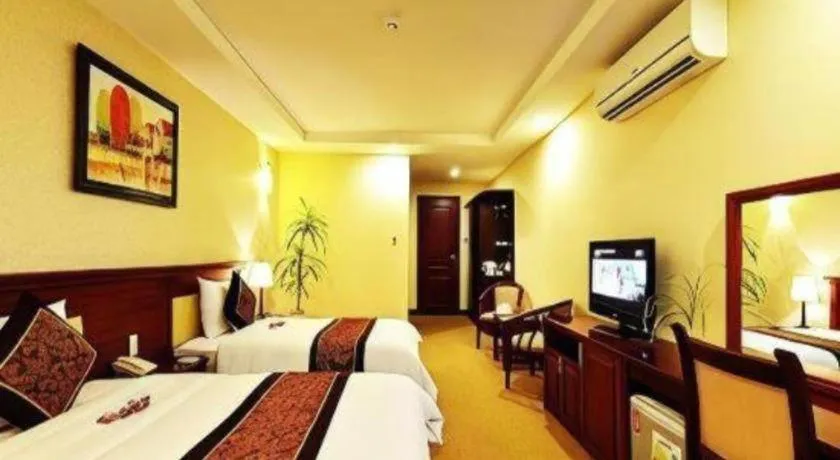 Bed in Tan Binh Hotel