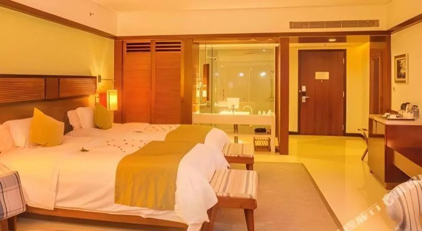 Bed in Grand Soluxe Hotel and Resort Sanya