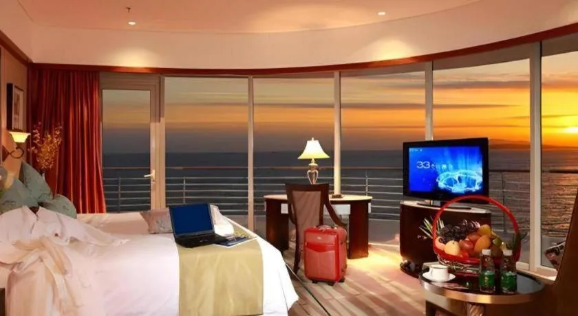 Bed in Grand Soluxe Hotel and Resort Sanya