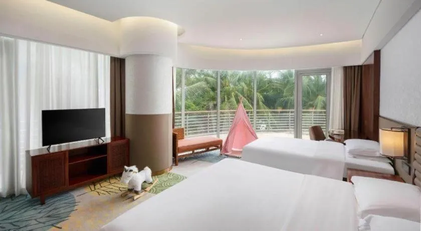 Bed in Grand Soluxe Hotel and Resort Sanya