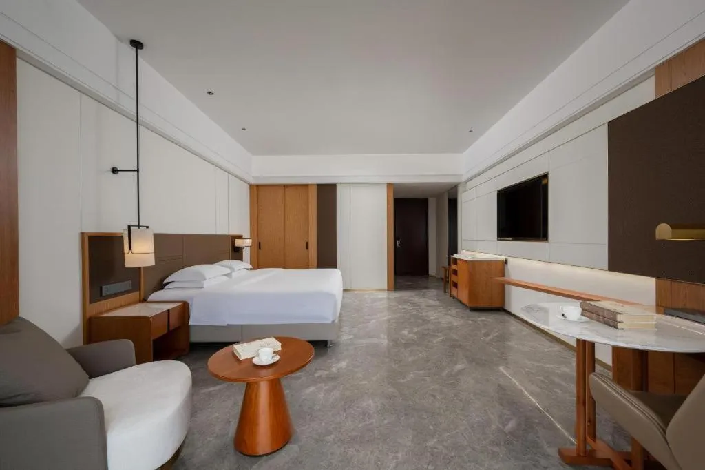 Bed in Grand Soluxe Hotel and Resort Sanya