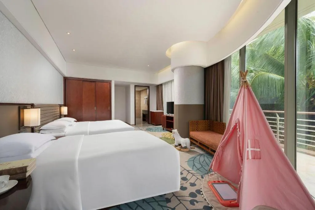 Bed in Grand Soluxe Hotel and Resort Sanya