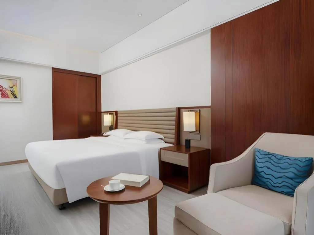 Bed in Grand Soluxe Hotel and Resort Sanya