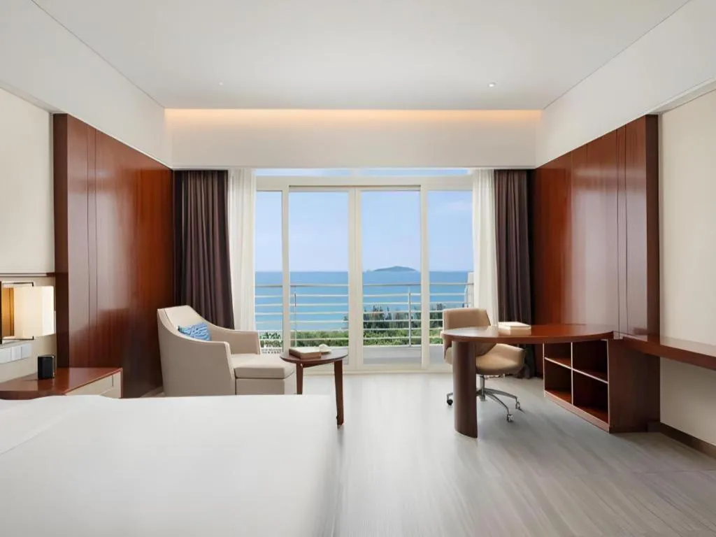 Bed in Grand Soluxe Hotel and Resort Sanya