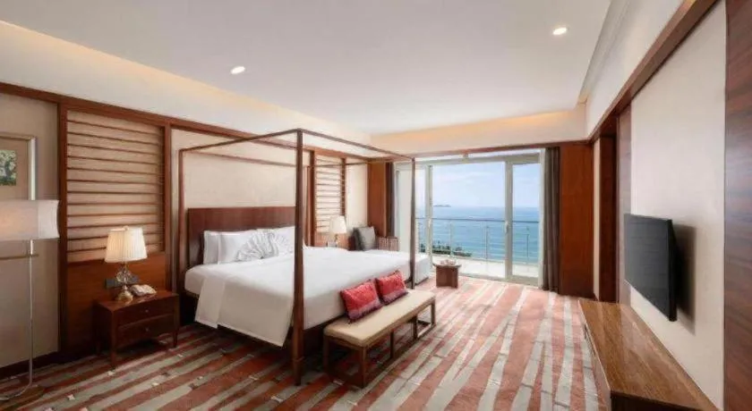 Bed in Grand Soluxe Hotel and Resort Sanya