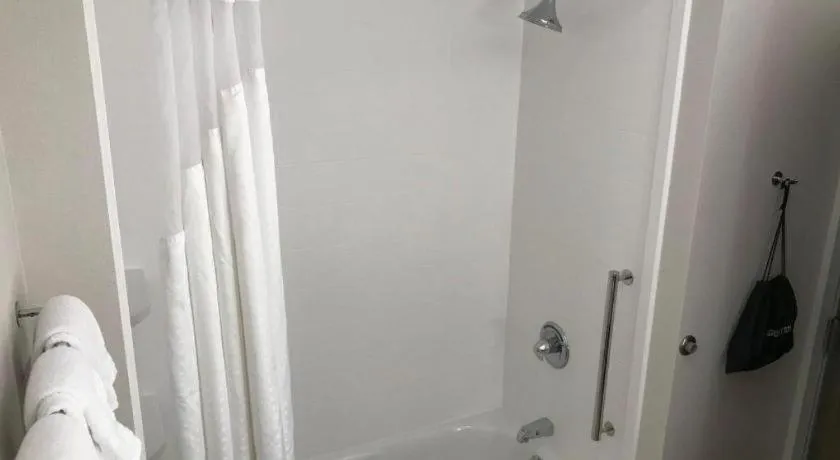 Holiday Inn Express and Suites Hannibal-Medical Center By IHG