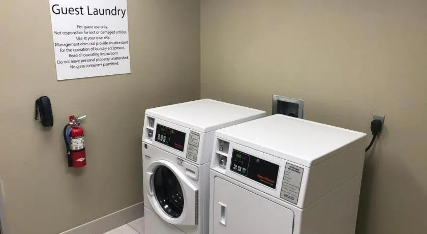 Holiday Inn Express and Suites Hannibal-Medical Center By IHG