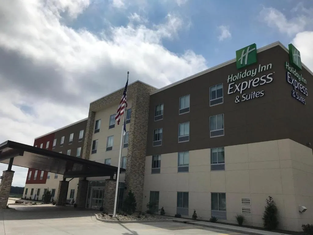 Holiday Inn Express and Suites Hannibal-Medical Center By IHG